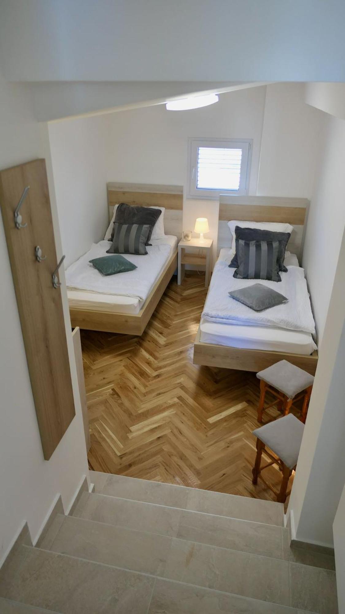 Apartments Villa Agatha Свети свети Филип и Яков Стая снимка